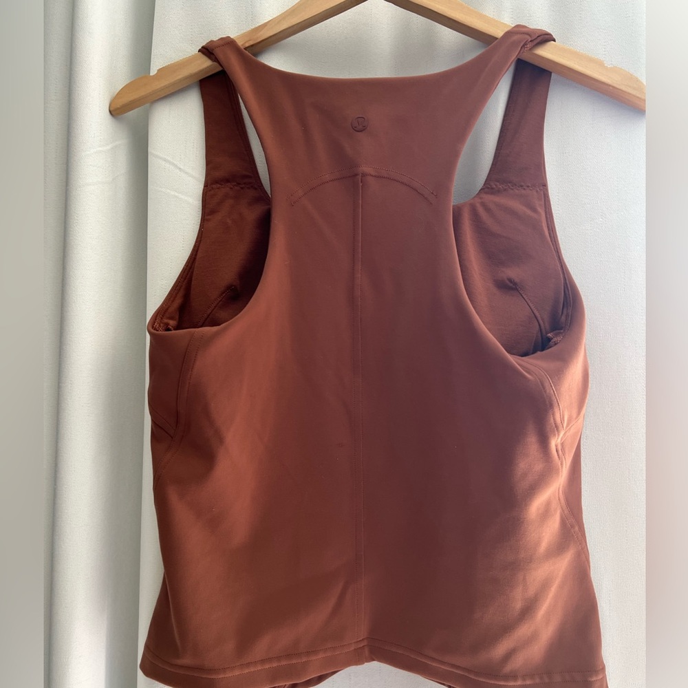 Align Tank Top w/ built in bra